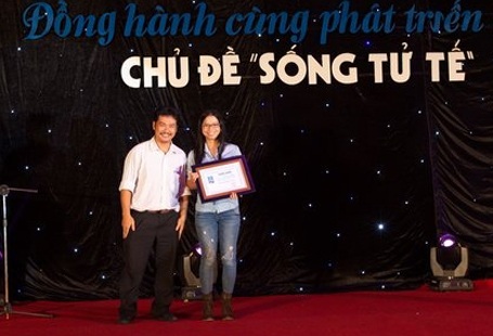 Phóng viên trẻ báo Dân trí nhận 2 giải báo chí “Đồng hành cùng phát triển” - 4 Phóng viên trẻ báo Dân trí nhận 2 giải báo chí “Đồng hành cùng phát triển”
